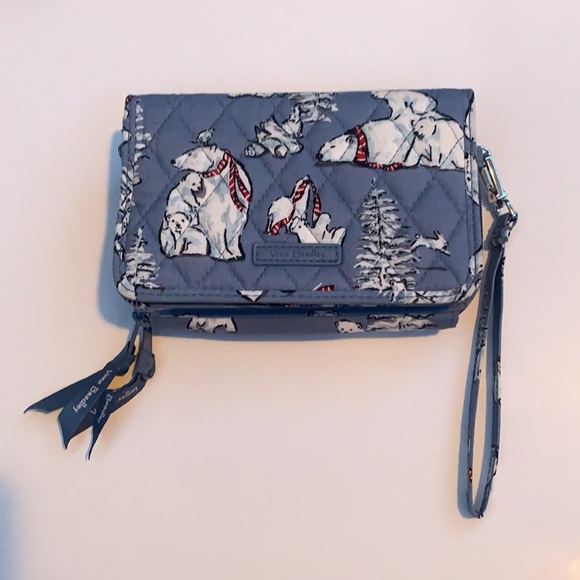 Vera Bradley crossbody/ wristlet. Blue Polar bear print. 3 sections. - Picture 6 of 7